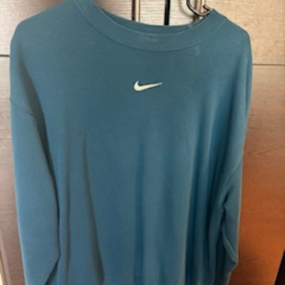 Nike Centre Swoosh Crewneck